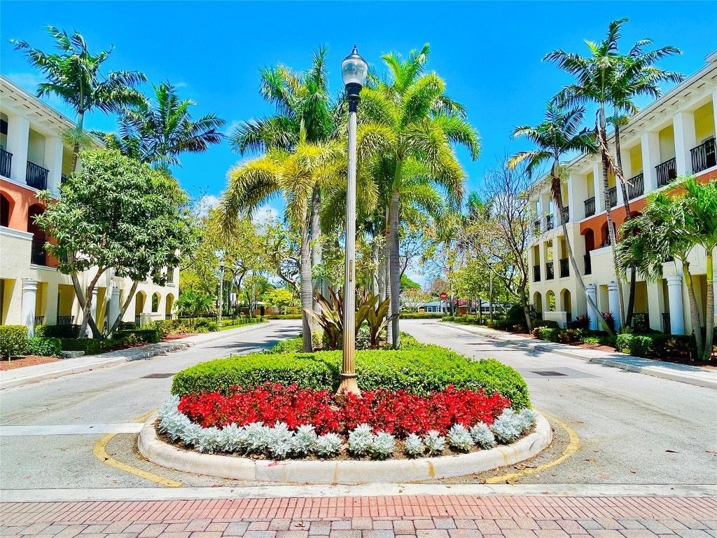 621 SW 1st Avenue, Unit 621, Pompano Beach, FL 33060 Photo