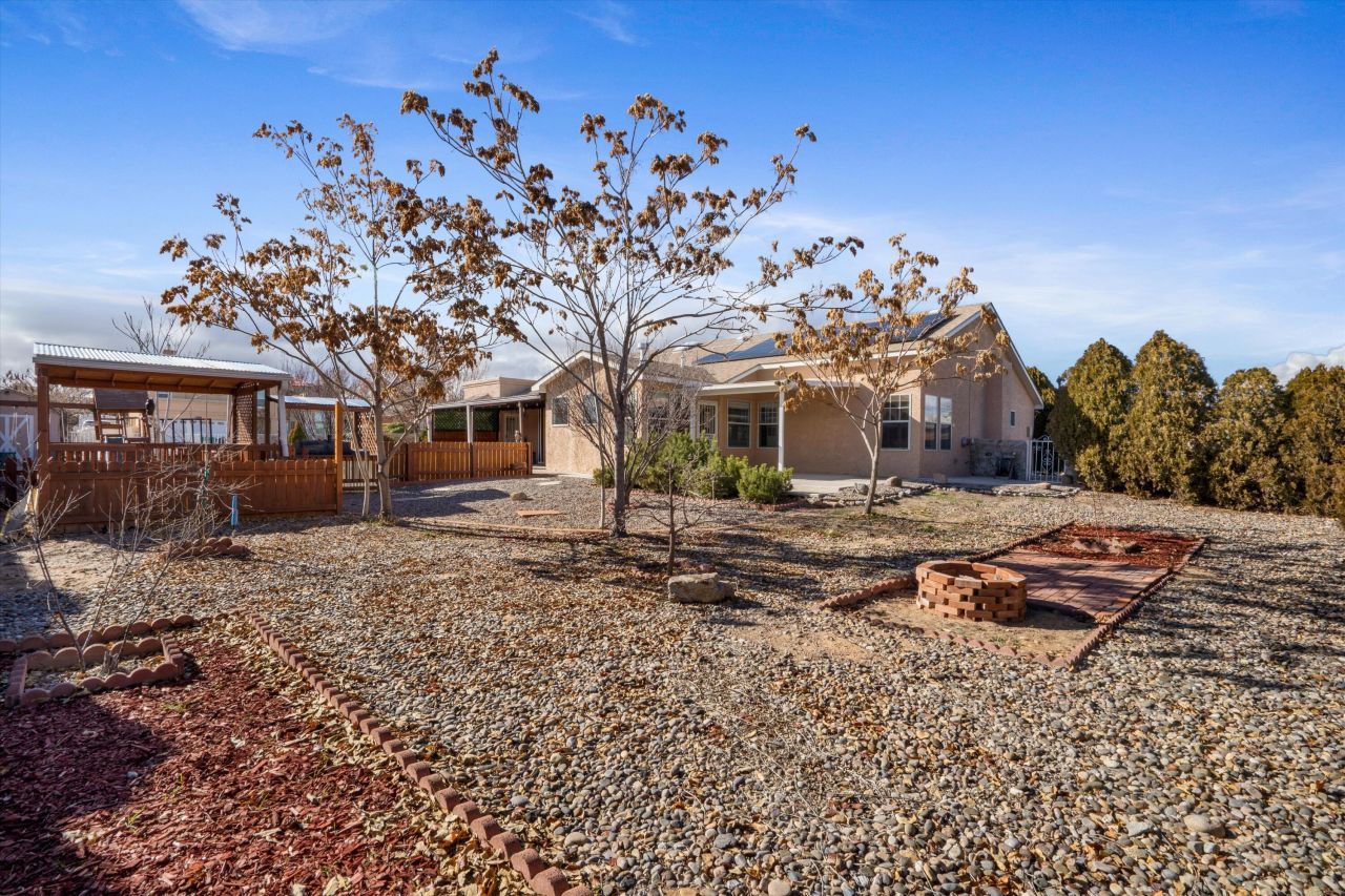 100 Castle Rock Road Se, Rio Rancho, NM 87124 Main Photo