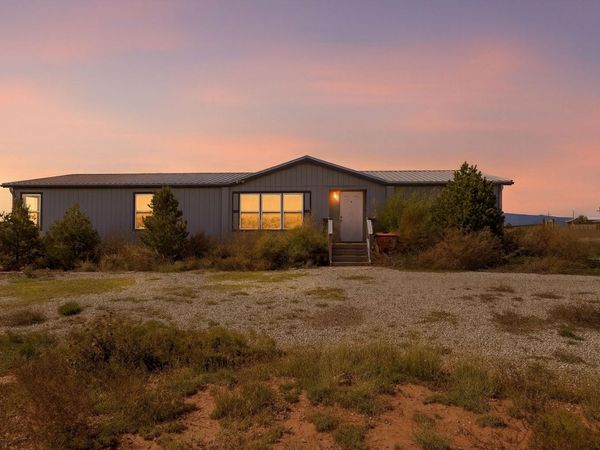 5 Calle SE, Edgewood, NM 87015