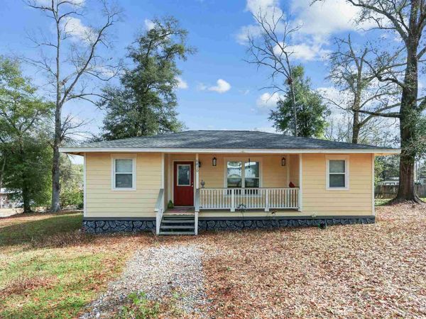 6810 Myra St, Molino, FL 32577