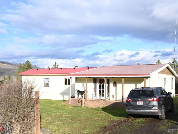 32288 Amos Bench Rd, Lenore, ID 83541