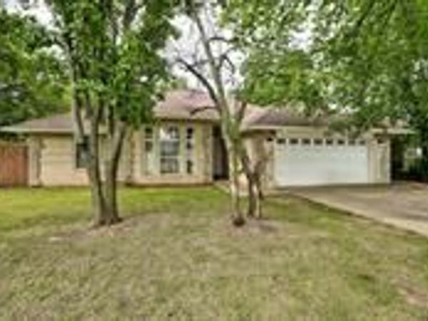 2732 SE 90th Street, Moore, OK 73160