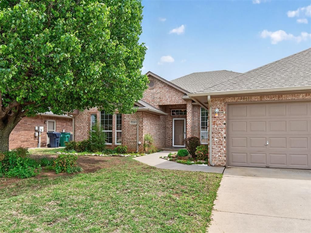 7220 Green Meadow Lane, Oklahoma City, OK 73132 Main Photo