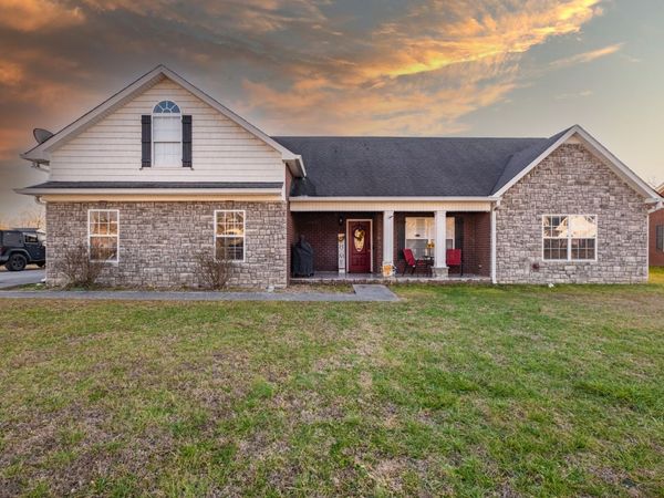 118 Hamilton Ct, Manchester, TN 37355
