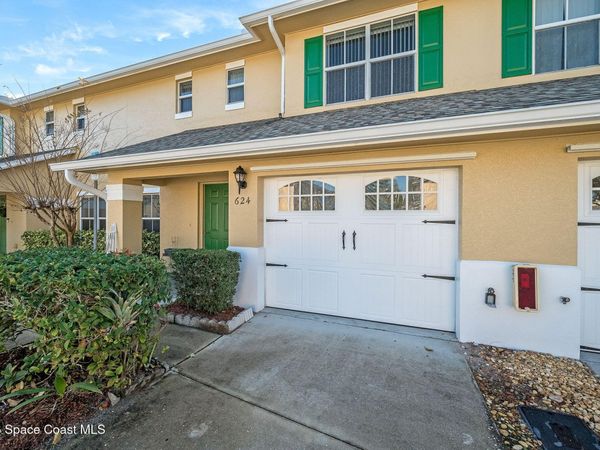 624 Cedar Side Circle NE, Palm Bay, FL 32905