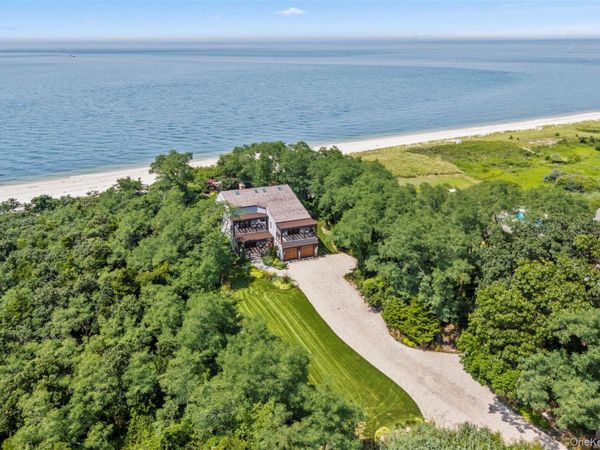 16 Old Field Woods Road, Setauket, NY 11733