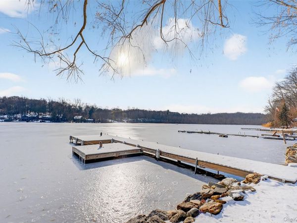 34 Twin Lakes Road, South Salem, NY 10590