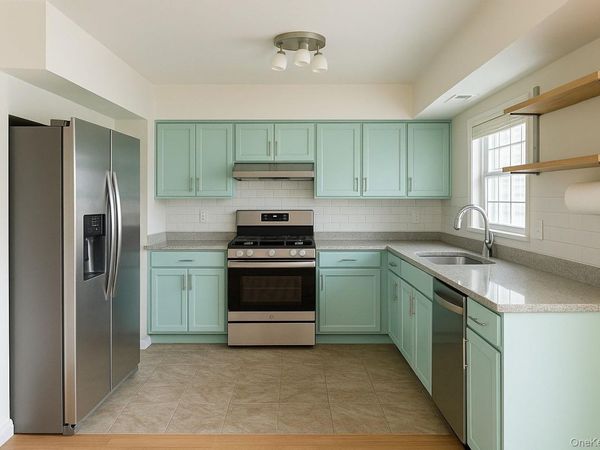 52 Bon Aire Circle, Unit D3, Suffern, NY 10901