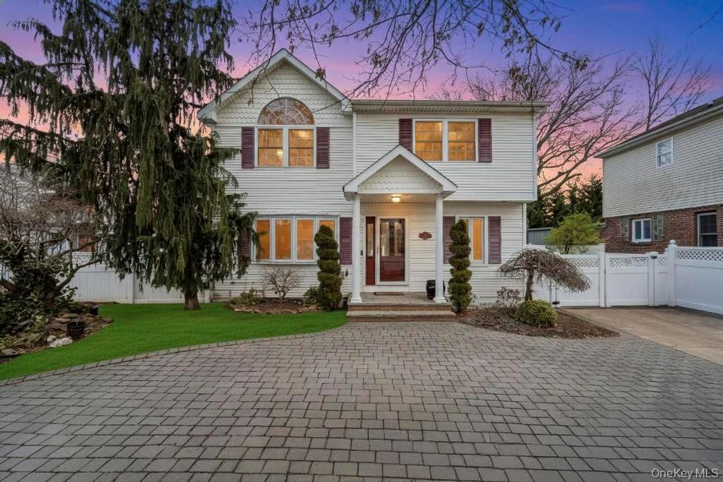 2585 Oceanside Road, Oceanside, NY 11572 Main Photo