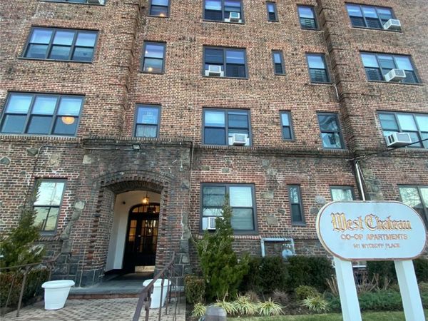 141 Wyckoff Place, Unit 6-E, Woodmere, NY 11598