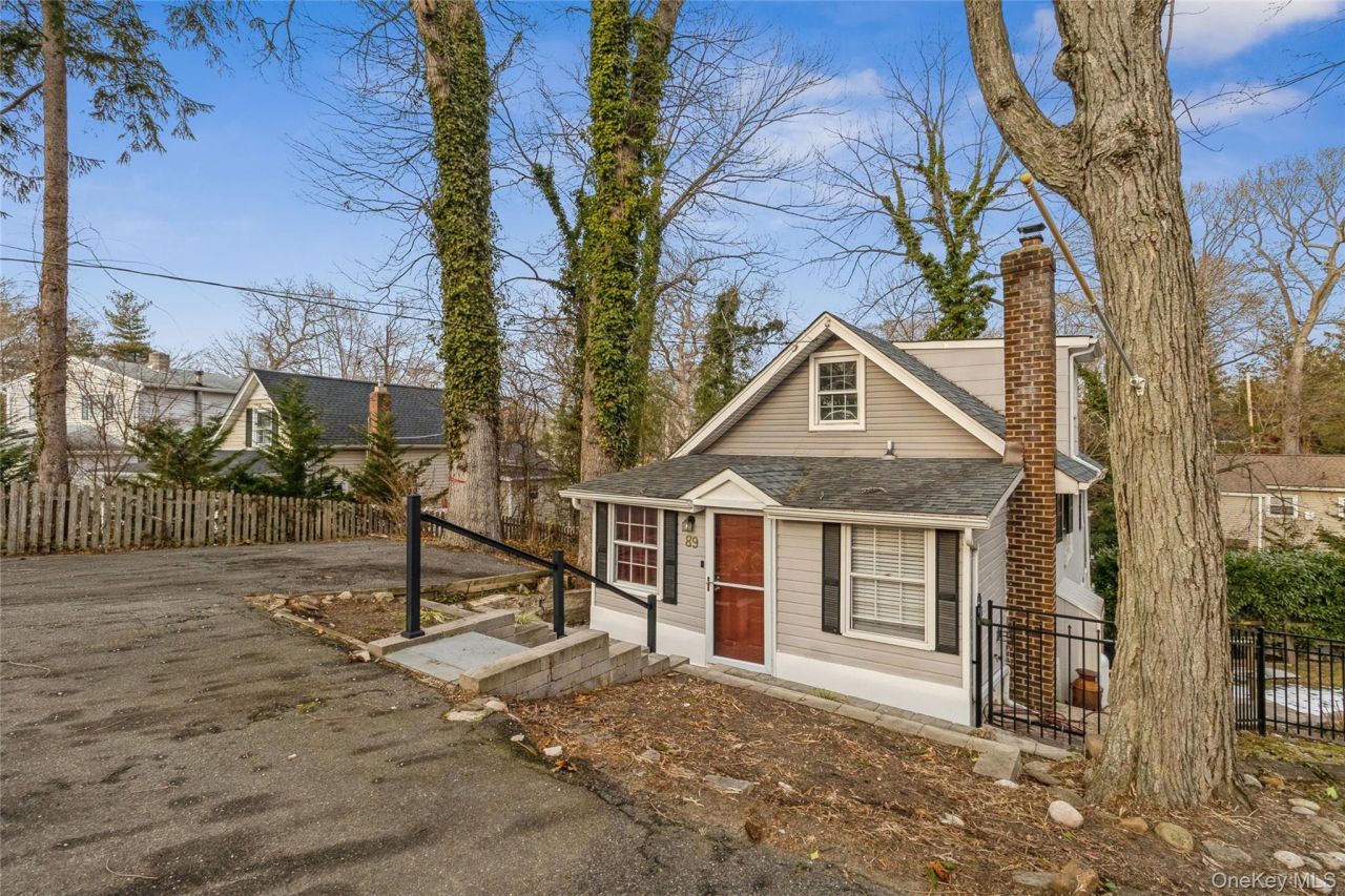 89 Upton Drive, Sound Beach, NY 11789 Main Photo