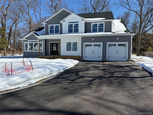 1 Lotto Court, Lake Grove, NY 11755