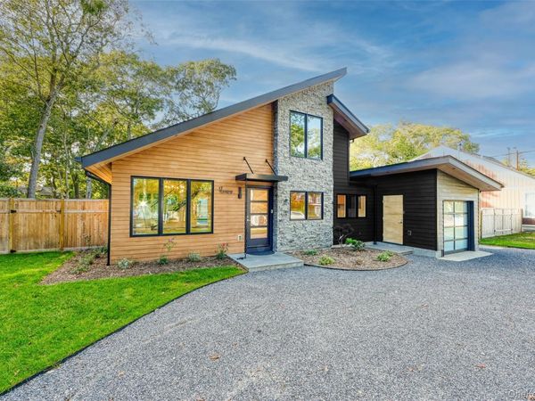 17 Heather Drive, Remsenburg, NY 11960