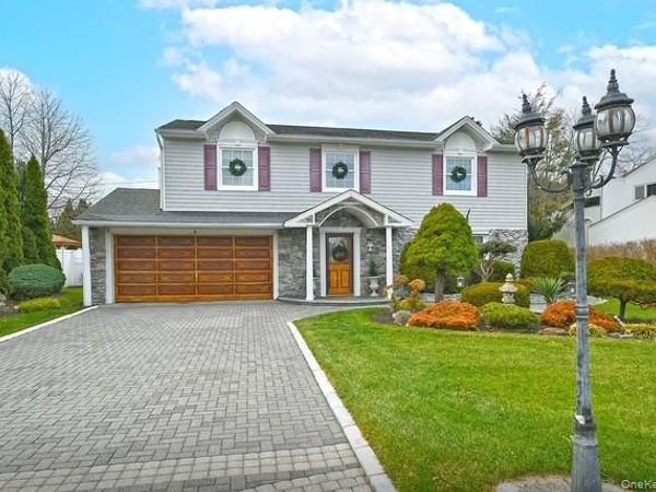 8 Brookstan Road, Nesconset, NY 11767