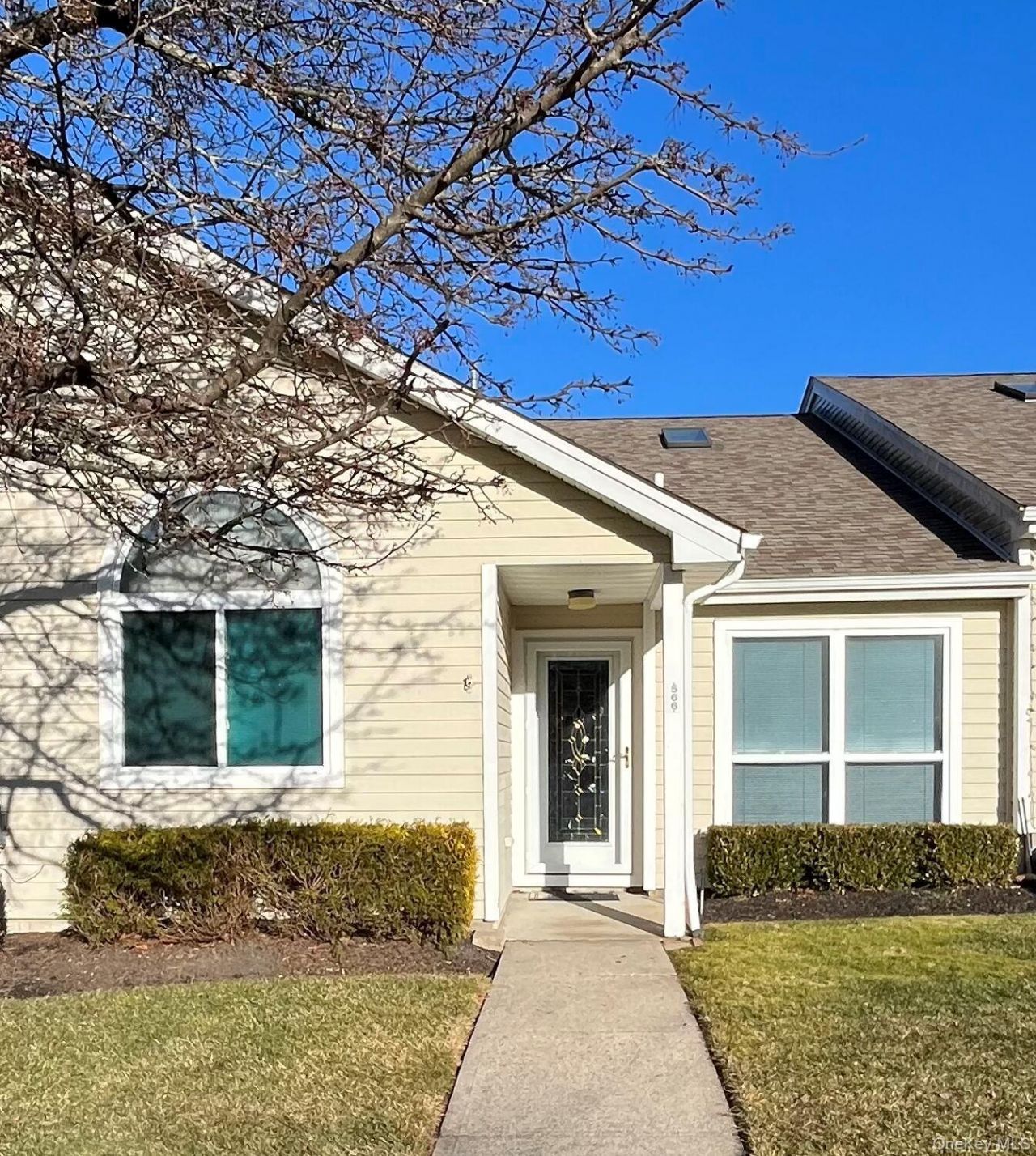 566 Birchwood Park Drive, Unit 566, Middle Island, NY 11953 Main Photo