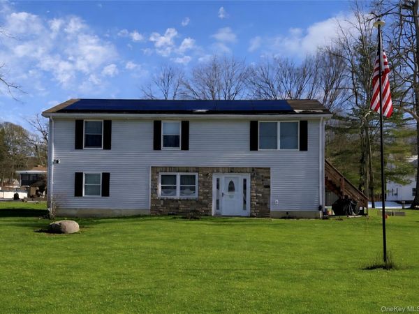 184 Quaker Street, Wallkill, NY 12589