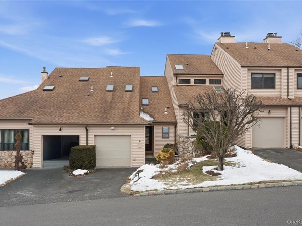 8 Hudson Watch Drive, Ossining, NY 10562