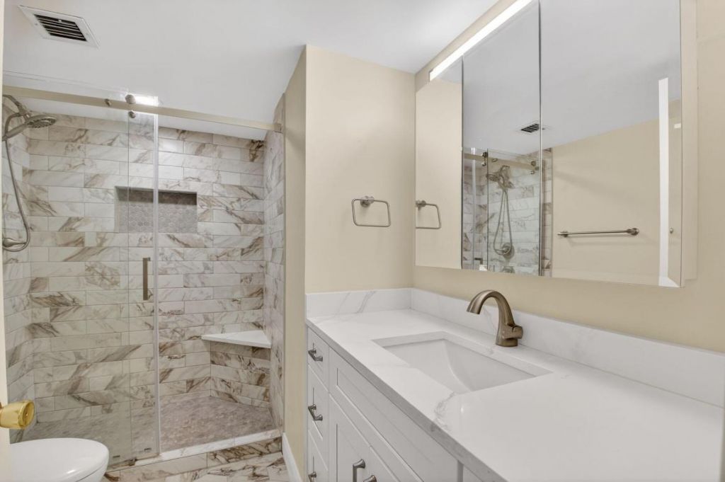 159 NW 70th Street, Unit 403, Boca Raton, FL 33487 Photo