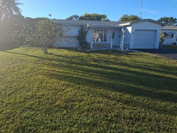 4221 NW 51st Avenue NE, Lauderdale Lakes, FL 33319