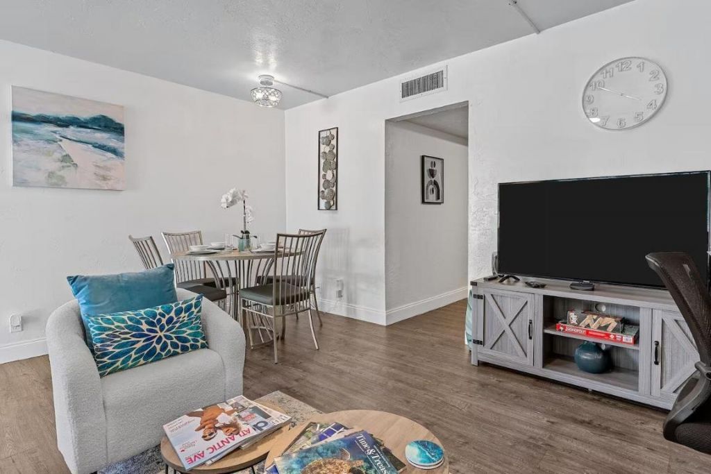 101 NE 4th Street, Unit 2, Delray Beach, FL 33444 Photo