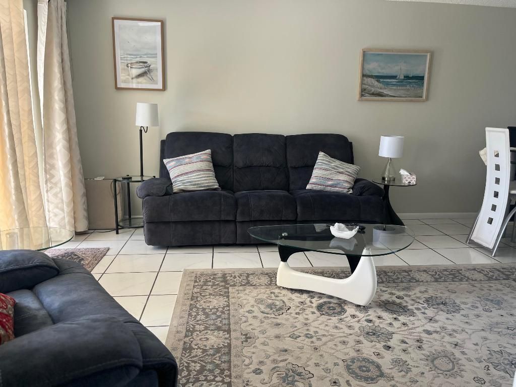 1638 Embassy Drive, Unit 409, West Palm Beach, FL 33401 Photo