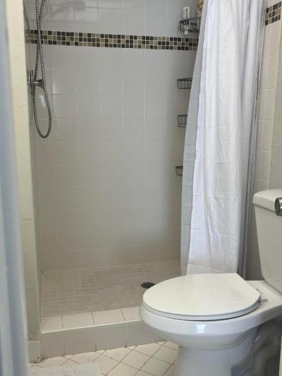 1638 Embassy Drive, Unit 409, West Palm Beach, FL 33401 Photo