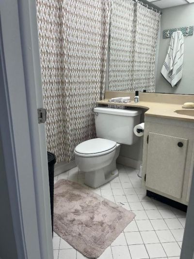 1638 Embassy Drive, Unit 409, West Palm Beach, FL 33401 Photo