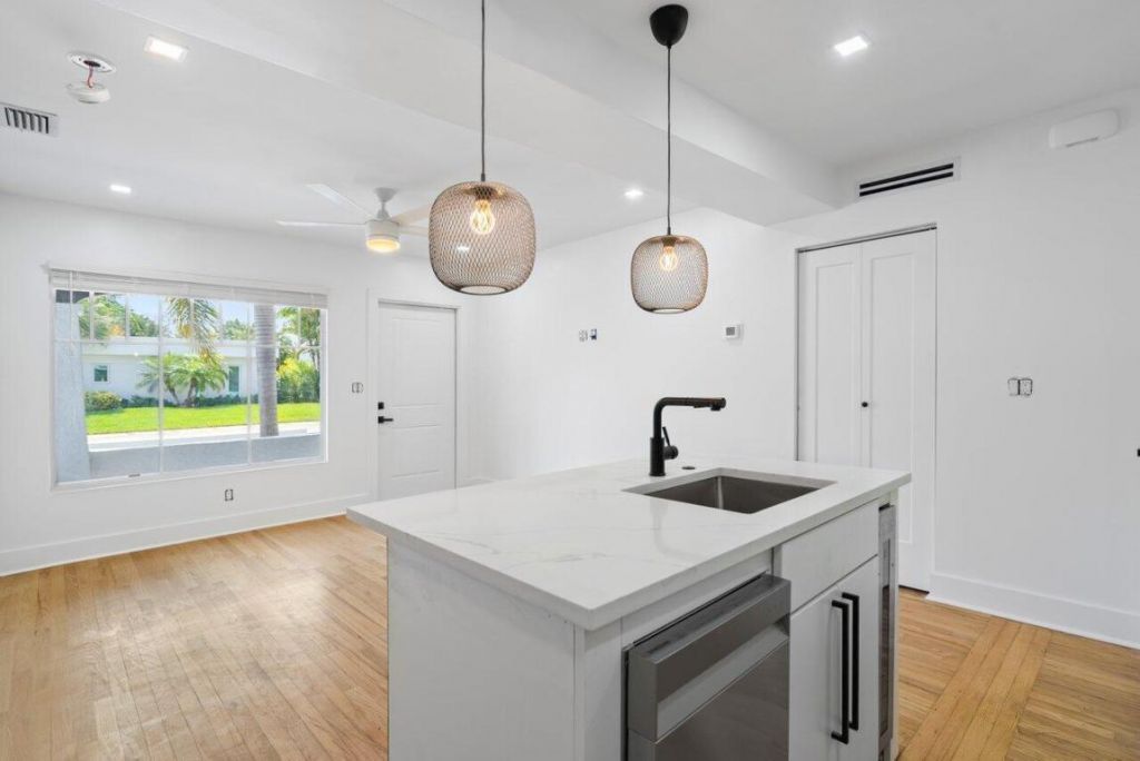 401 NE 2nd Avenue, Unit 6, Delray Beach, FL 33444 Photo