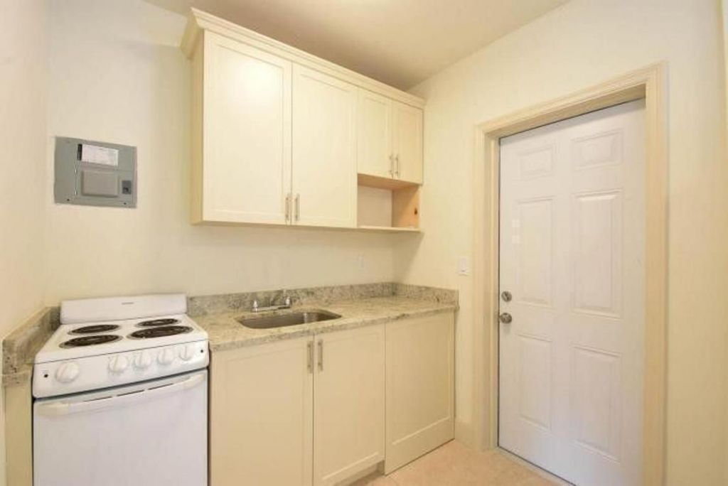 3000 Broadway, Unit C, West Palm Beach, FL 33407 Photo