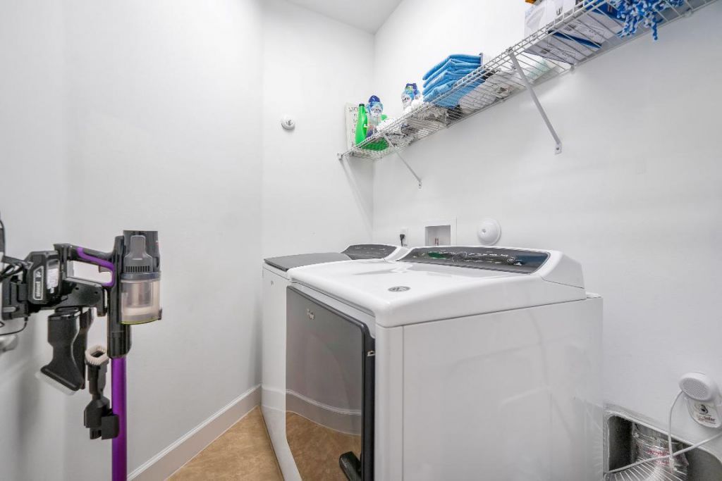 5904 NW 46th Lane, Tamarac, FL 33319 Photo