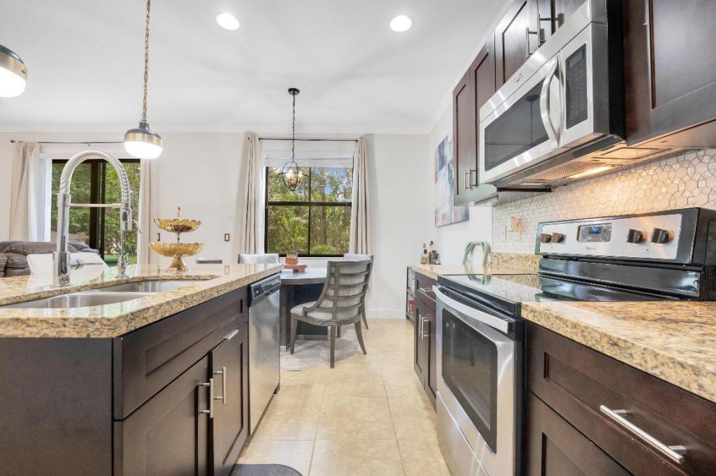 5904 NW 46th Lane, Tamarac, FL 33319 Photo