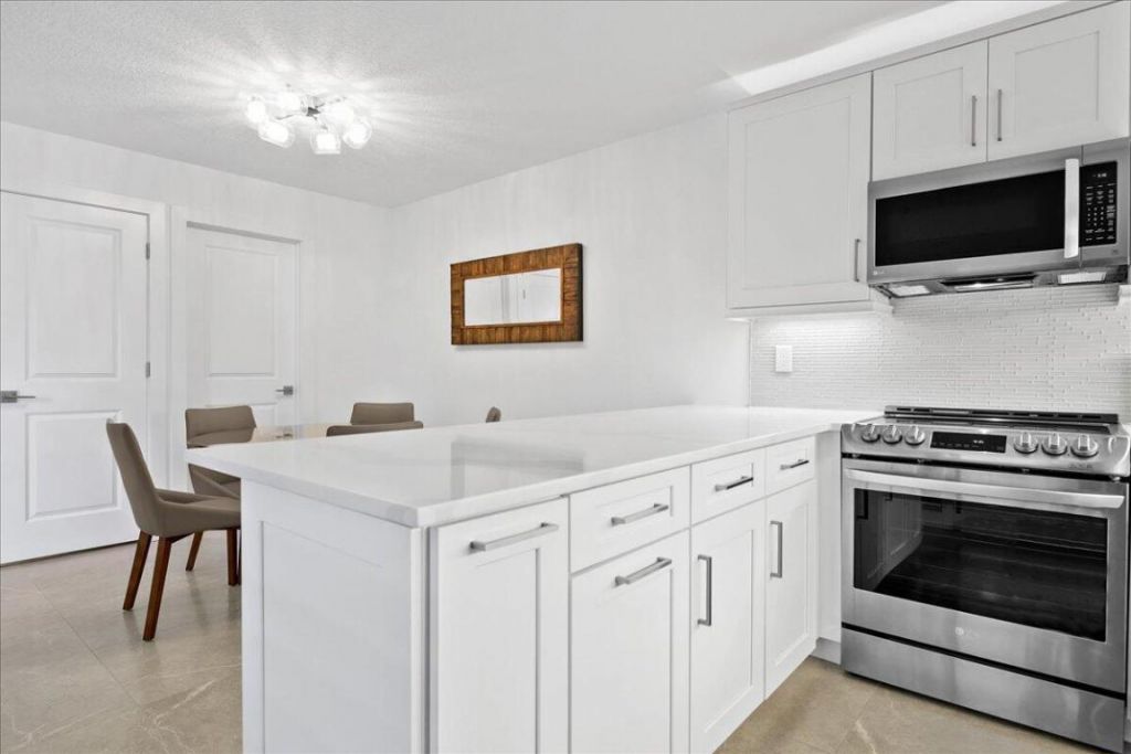 709 7th Lane, Palm Beach Gardens, FL 33418 Photo