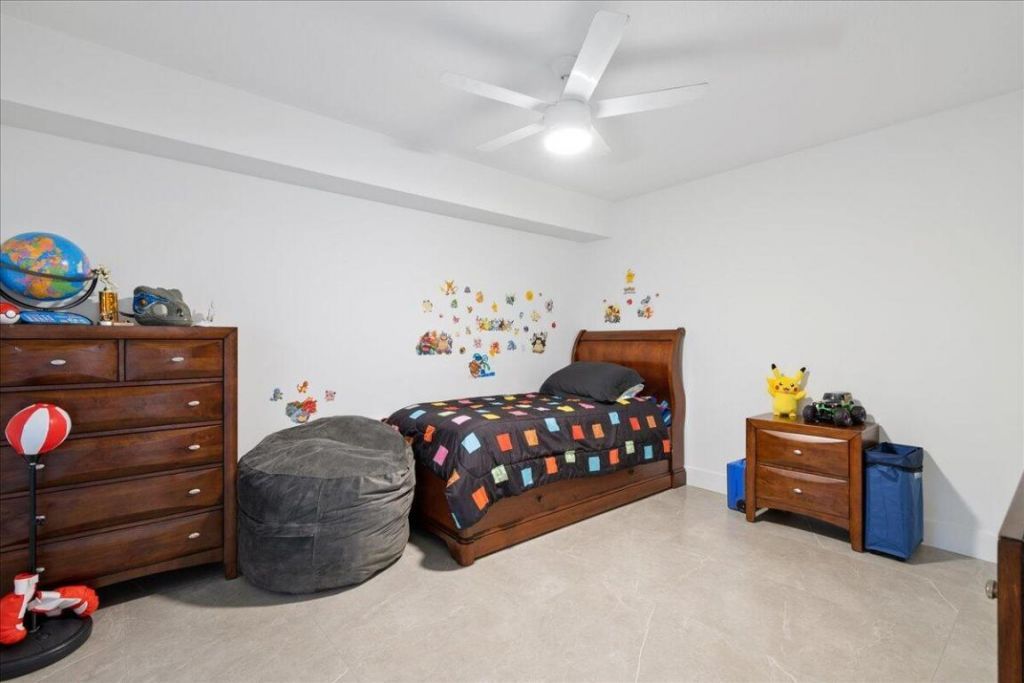 709 7th Lane, Palm Beach Gardens, FL 33418 Photo