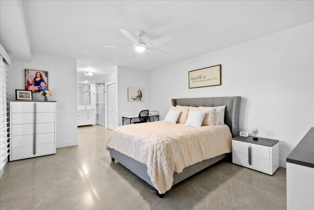 709 7th Lane, Palm Beach Gardens, FL 33418 Photo