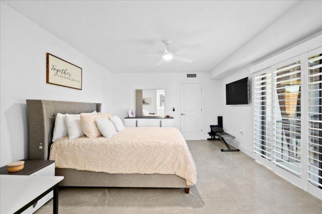 709 7th Lane, Palm Beach Gardens, FL 33418 Photo