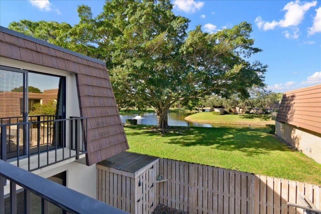 709 7th Lane, Palm Beach Gardens, FL 33418 Photo