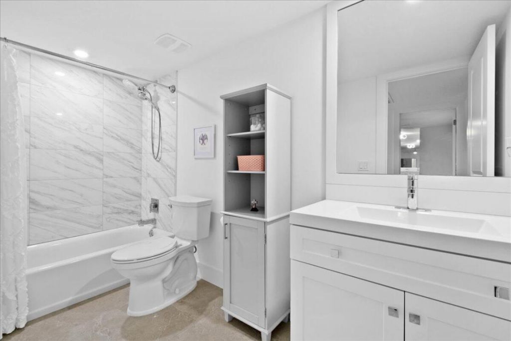 709 7th Lane, Palm Beach Gardens, FL 33418 Photo