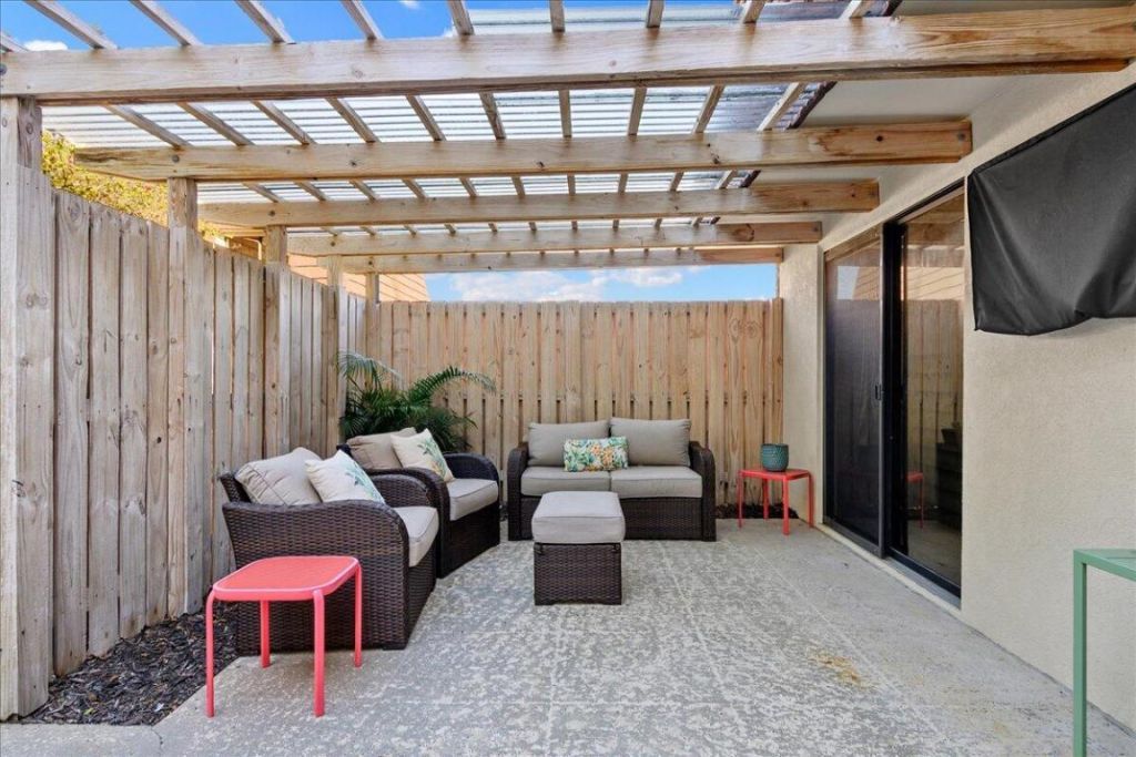 709 7th Lane, Palm Beach Gardens, FL 33418 Photo