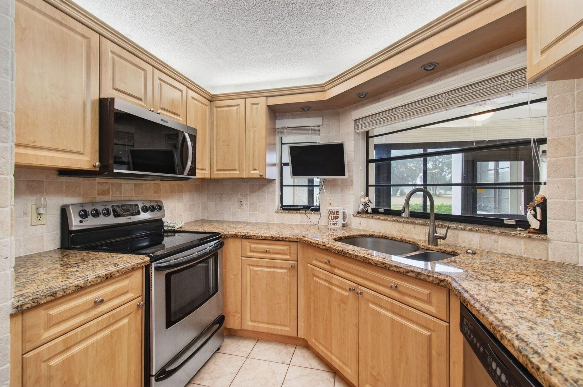 5851 Parkwalk Drive, Boynton Beach, FL 33472 Photo