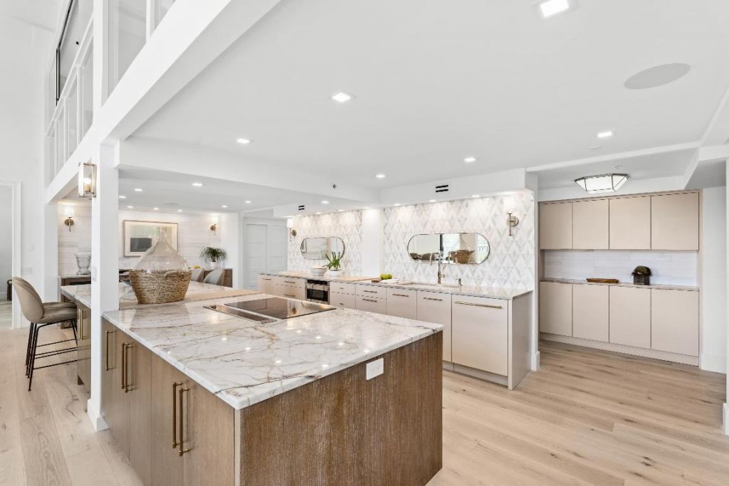 101 N Clematis Street, Unit 412, West Palm Beach, FL 33401 Photo