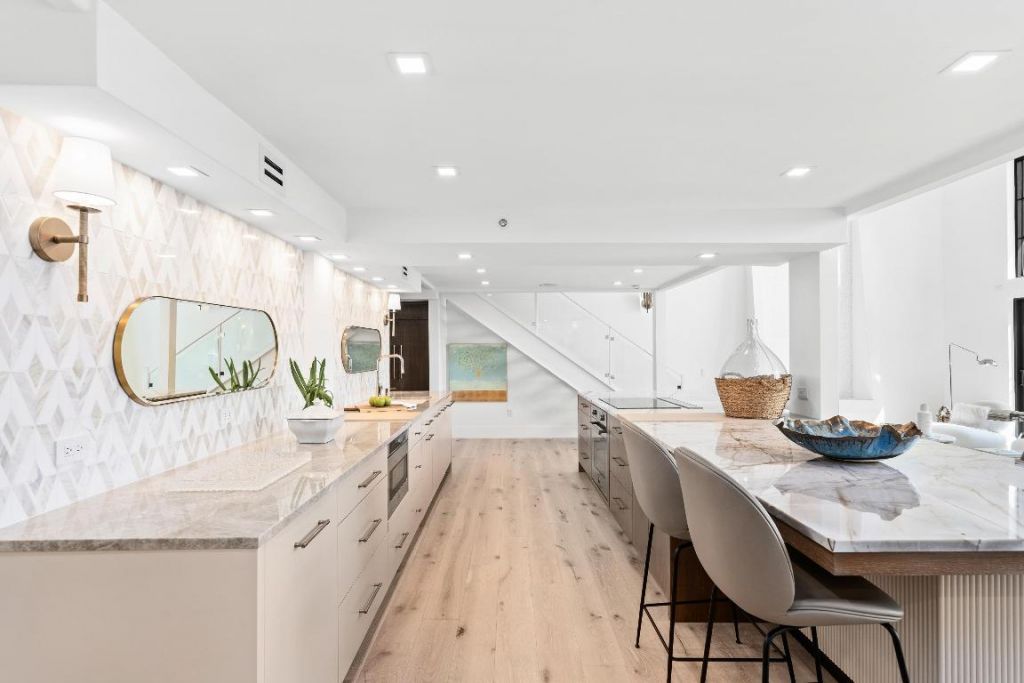 101 N Clematis Street, Unit 412, West Palm Beach, FL 33401 Photo