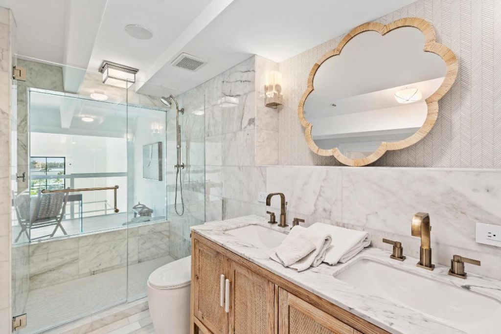 101 N Clematis Street, Unit 412, West Palm Beach, FL 33401 Photo