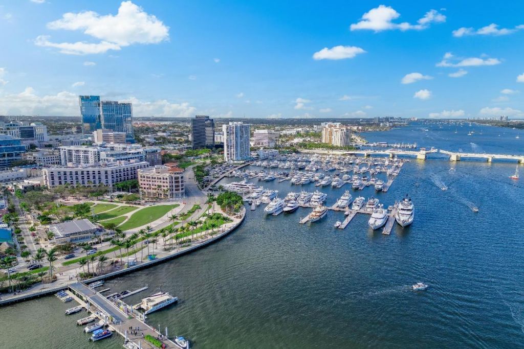 101 N Clematis Street, Unit 412, West Palm Beach, FL 33401 Photo