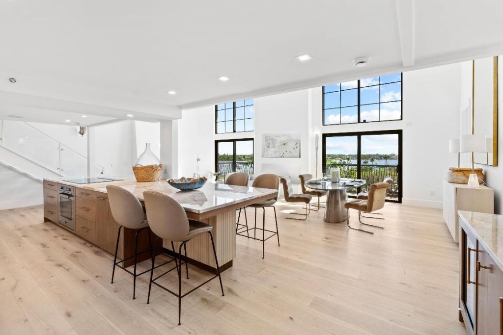 101 N Clematis Street, Unit 412, West Palm Beach, FL 33401 Photo