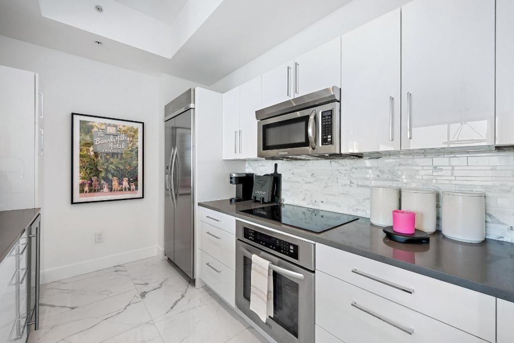 550 Okeechobee Boulevard, Unit Uph-03, West Palm Beach, FL 33401 Photo