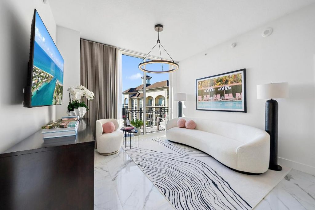 550 Okeechobee Boulevard, Unit Uph-03, West Palm Beach, FL 33401 Photo