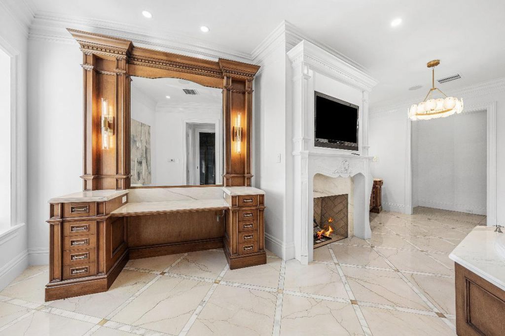 485 NE Spanish Trail, Boca Raton, FL 33432 Photo