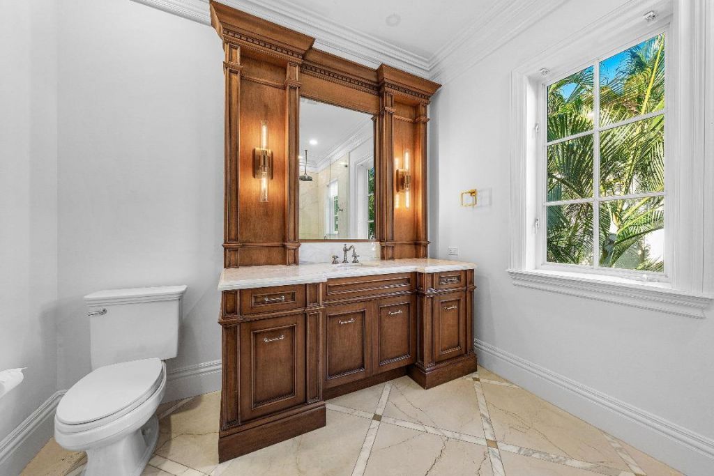 485 NE Spanish Trail, Boca Raton, FL 33432 Photo