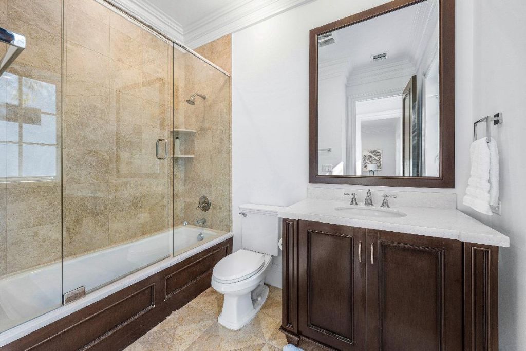 485 NE Spanish Trail, Boca Raton, FL 33432 Photo