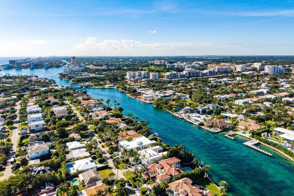 485 NE Spanish Trail, Boca Raton, FL 33432 Photo